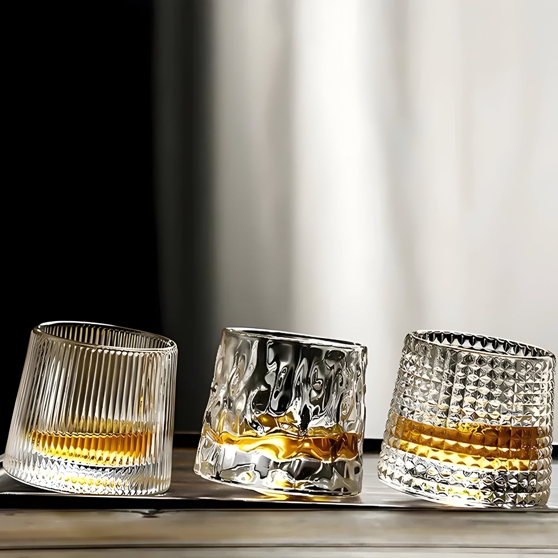 Whiskyglас met 360° Draaibaar Design en Gestructureerde Wand