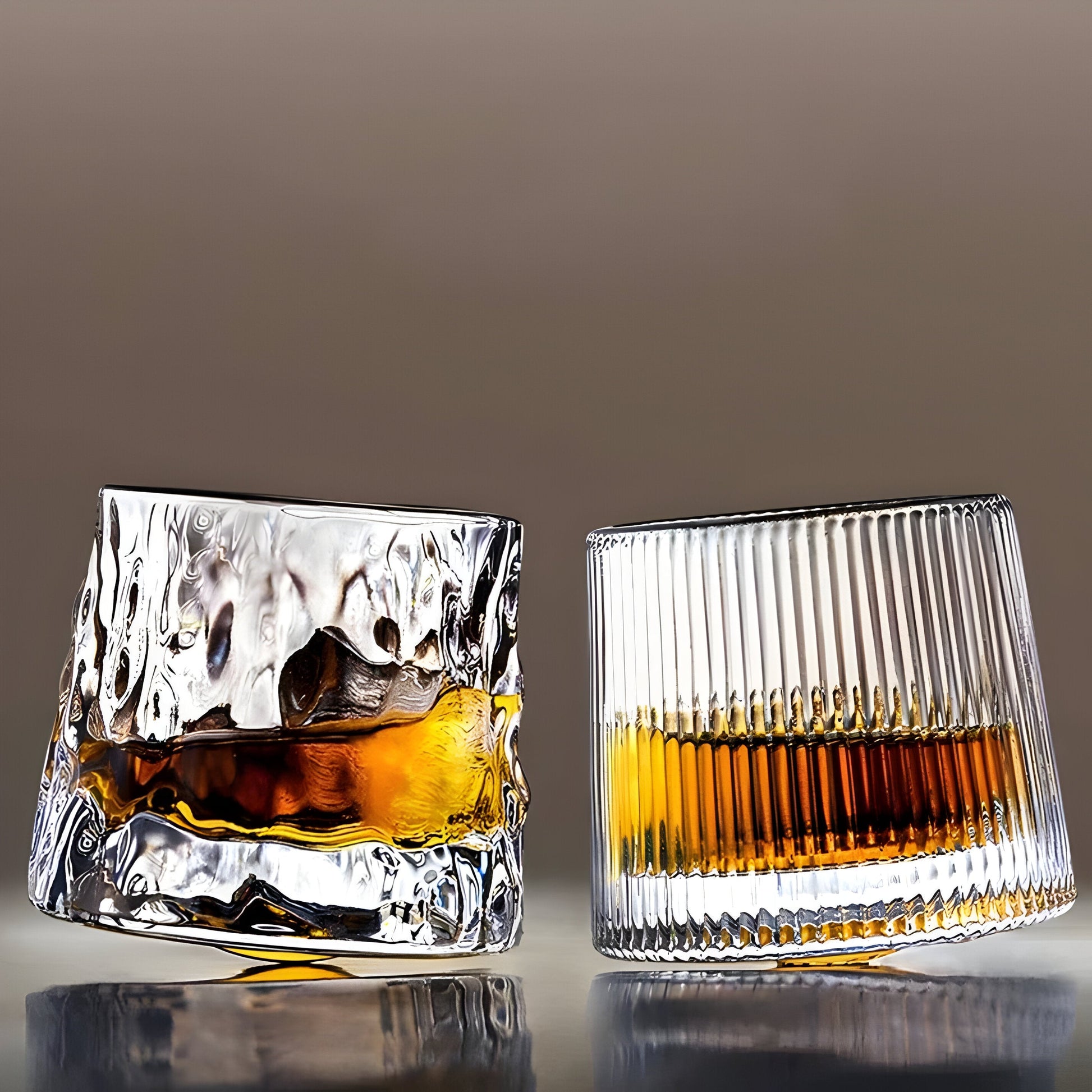 Whiskyglас met 360° Draaibaar Design en Gestructureerde Wand